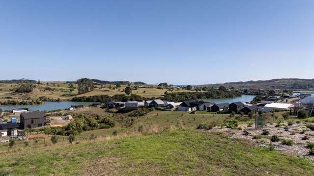 Epic views- flat Section-very rare!