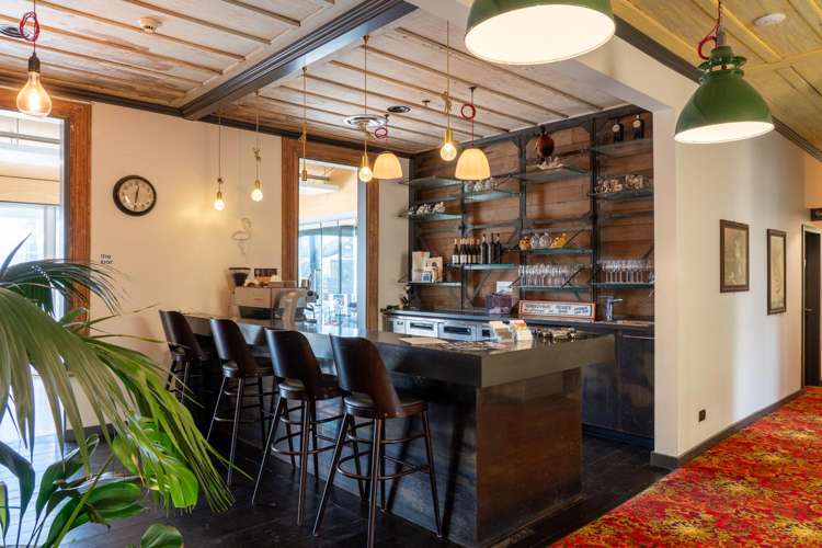 118 Devon Street West New Plymouth_5