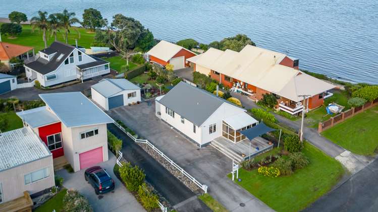 102 Robert Street Thames_1