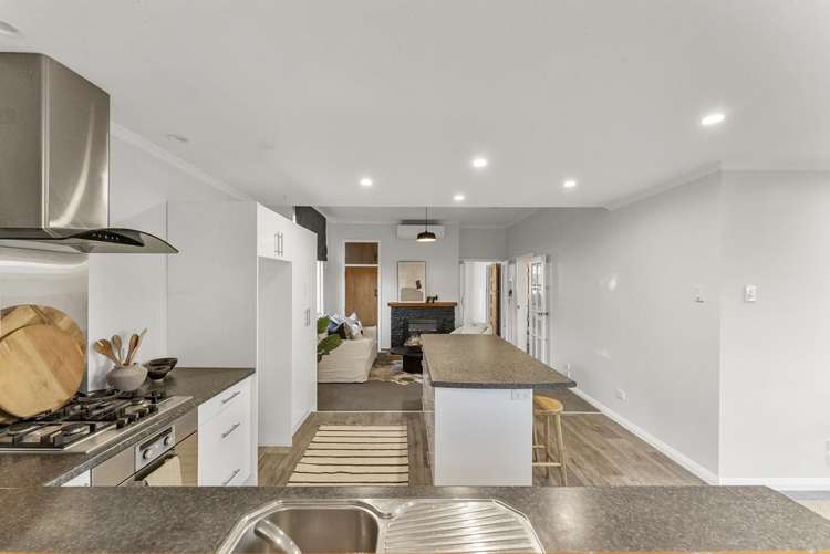 34 David Street Westown_18