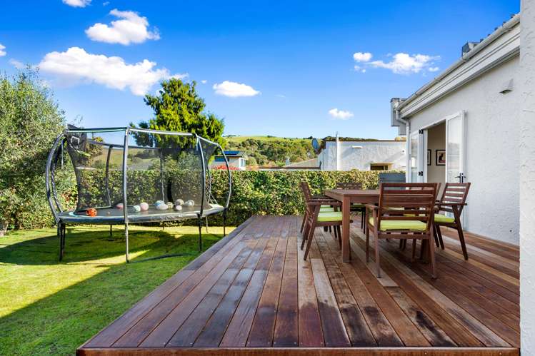 6 Dolbel Street Taradale_14