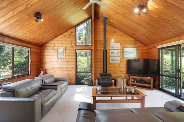 251 Upper Harbour Drive Greenhithe_1