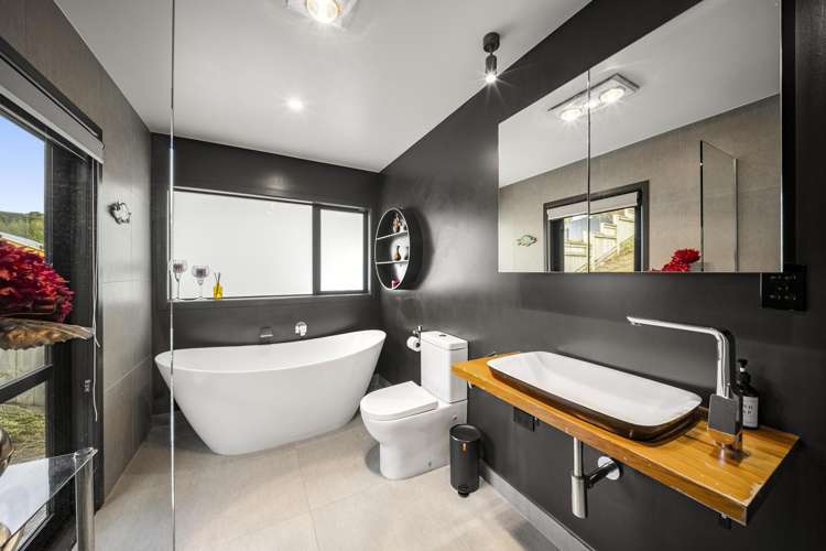 36 Robertson Street Raglan_30