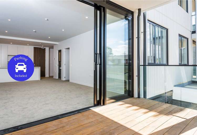 103/8B Lake Pupuke Drive_0