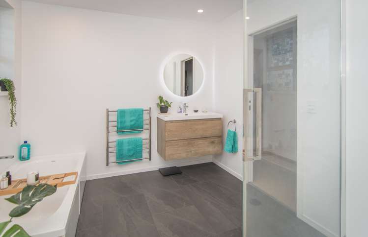 690 Seadown Road Seadown_17