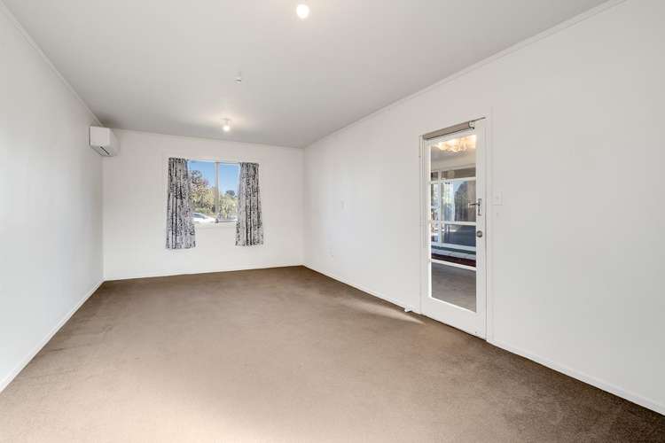 10 Kowhai Street Hamilton Lake_16