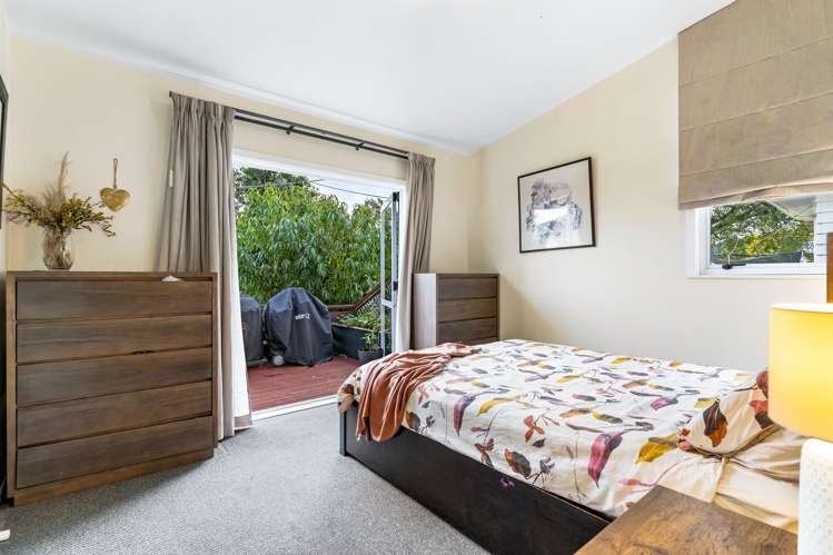 1 Frizell Street Beach Haven_10