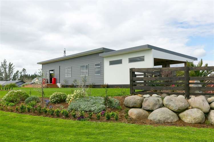 281 Upland Road Tarurutangi_10