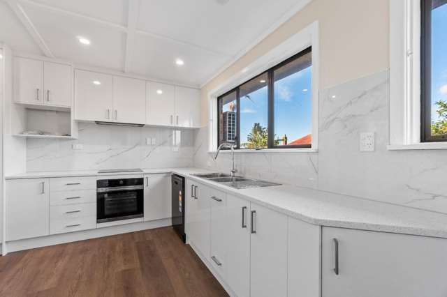 Beautifully Three Bedroom Brick Home in Hillsborough