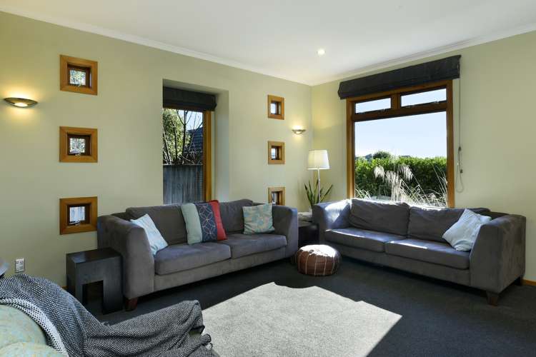 135 Aldinga Avenue Stoke_12