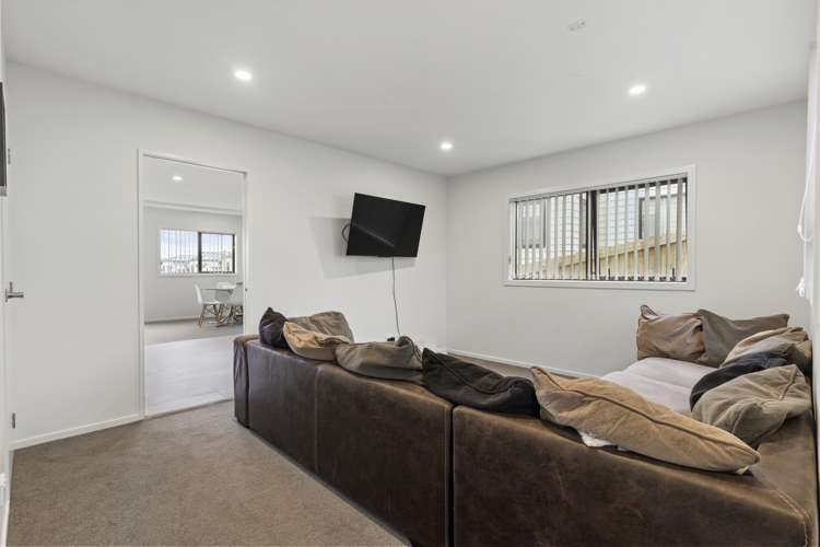 52 Arrowsmith Drive Flat Bush_13