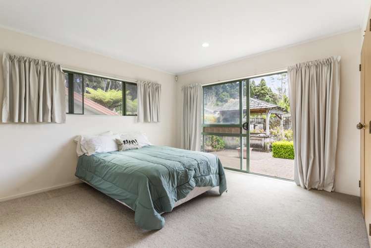 208 Glengarry Road Glen Eden_24