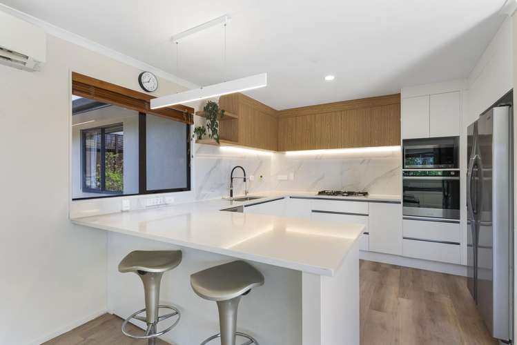 35 Waimanu Bay Drive Te Atatu Peninsula_7
