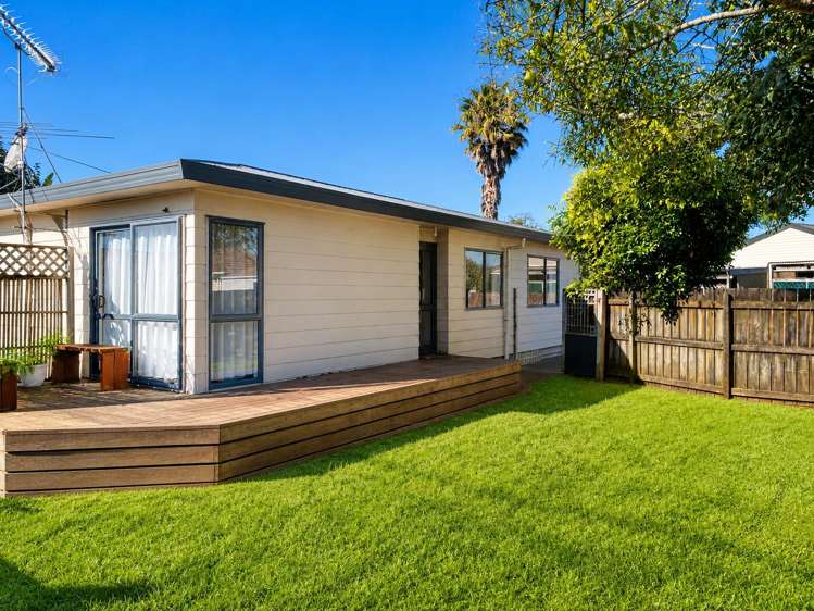 56B Sutton Crescent Papakura_18