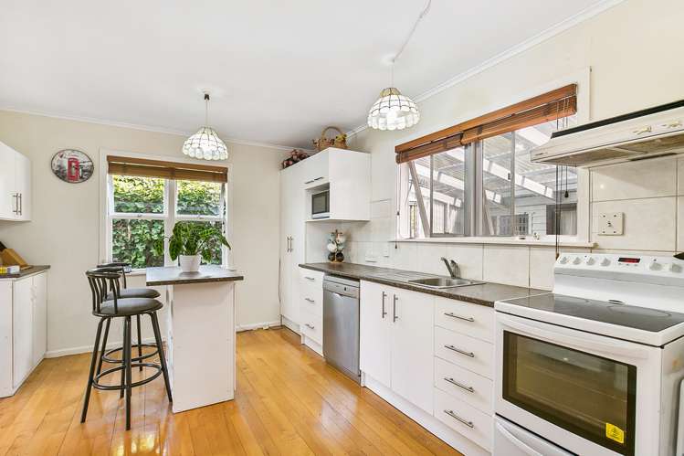 12 Lauderdale Road Birkdale_22