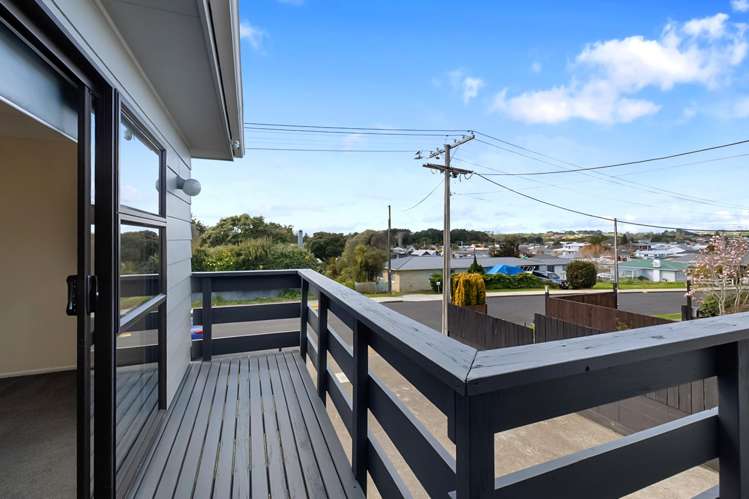 79 Mould Street Waitara_10