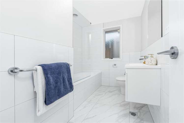 43b Oriel Avenue West Harbour_16