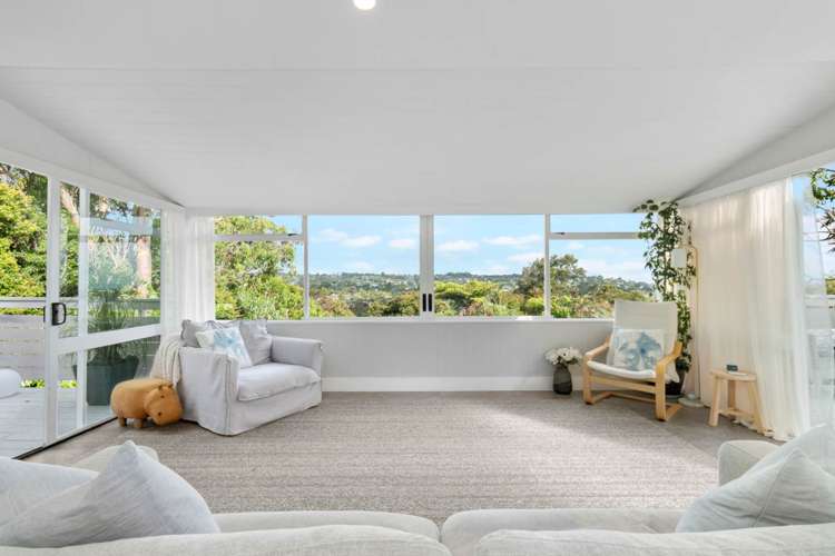 42 Ngarahana Avenue Paremoremo_7