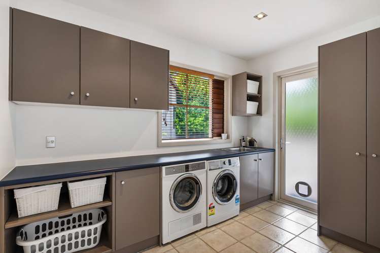 2/2 Clifton Road Takapuna_24