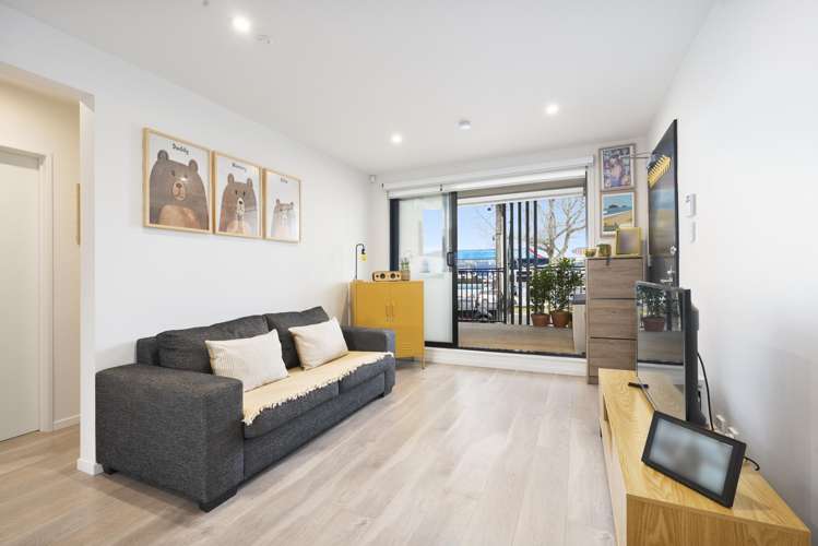 4/115 Swanson Road Henderson_1