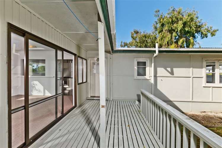 10 Evan Street Belmont_12