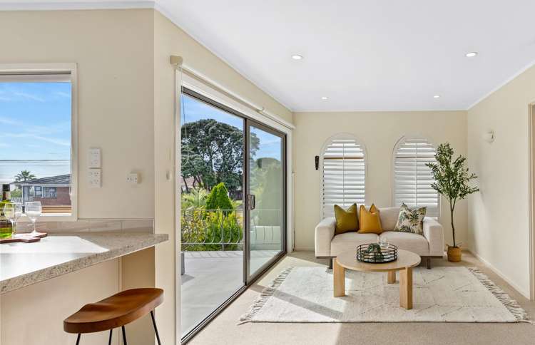 18 Folkestone Street Murrays Bay_9