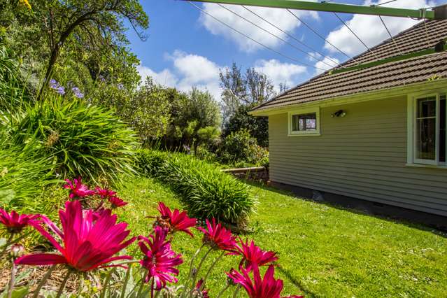 38 Collins Avenue Tawa_2