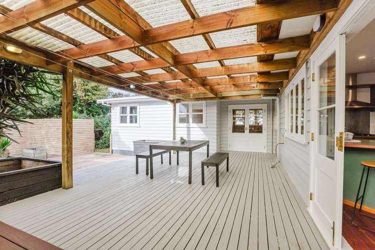 51 Eatwell Avenue Paraparaumu Beach_11