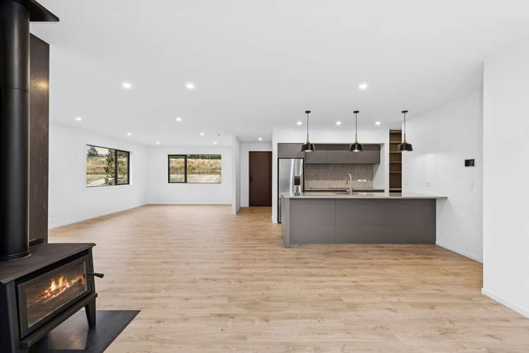 6 Lake McKay Drive Luggate_5