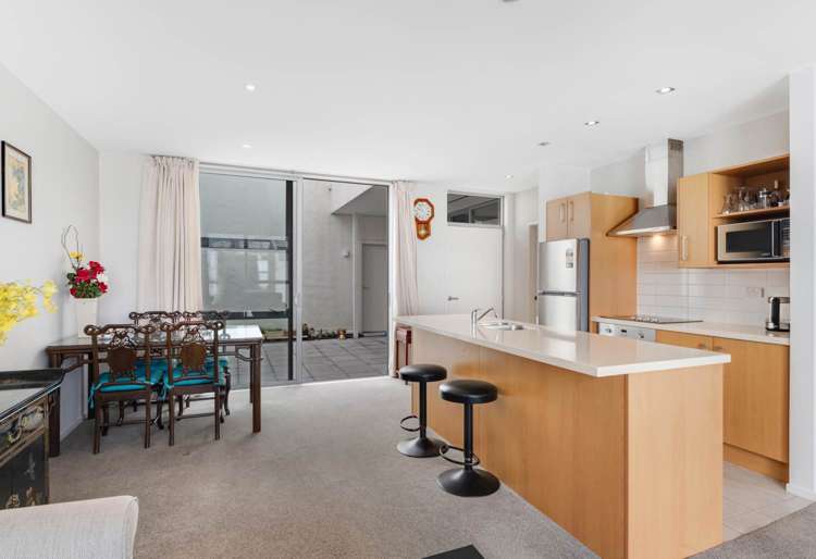1G/1C Queen Mary Avenue Epsom_4