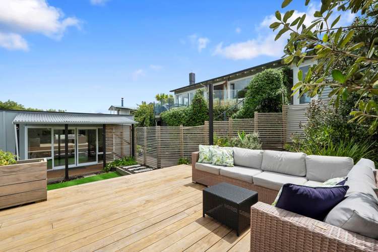 39 Ngataringa Road Devonport_25