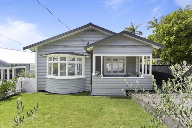 Your dream Grey Lynn bungalow awaits!