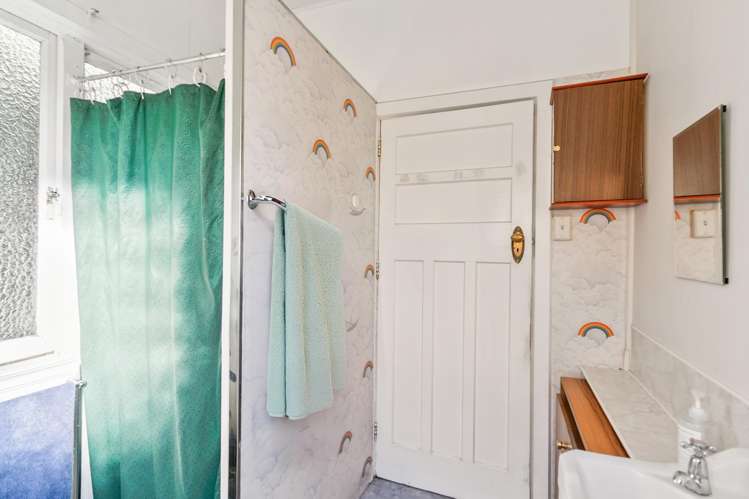 2 Mere Mere Street Seaview_9