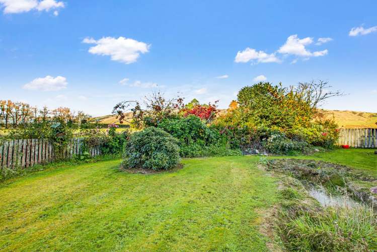 83 Hazeldine Road Waikaia_17