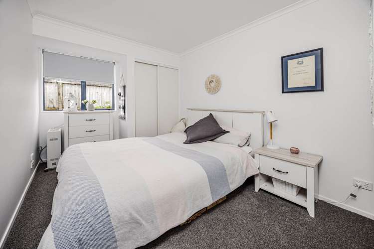 28 Earnslaw Crescent Flat Bush_9