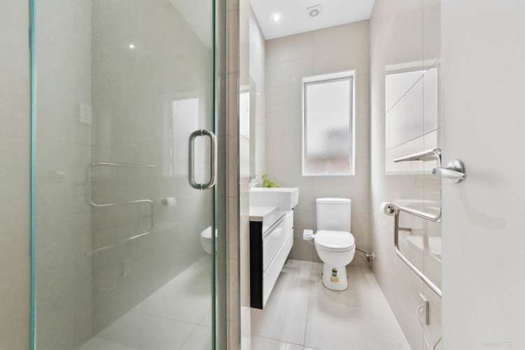 15 Shandon Street Flat Bush_13