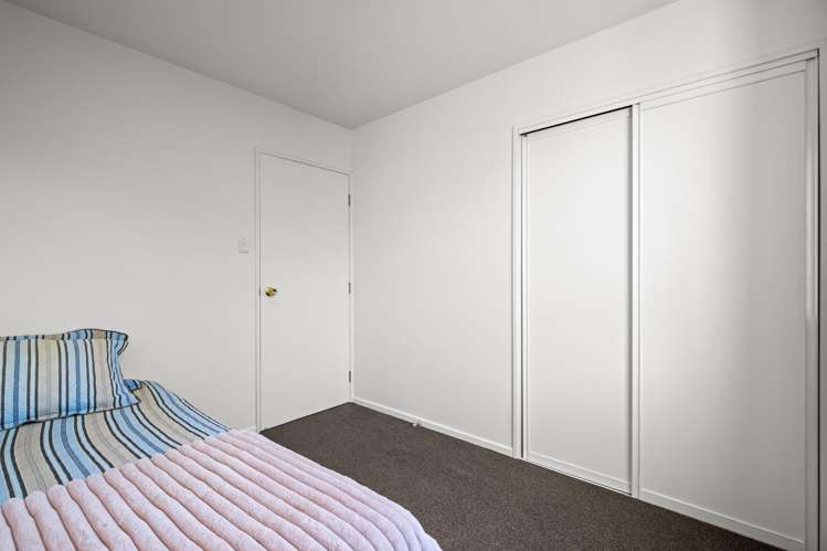 2/20 Kirsten Place Parklands_12