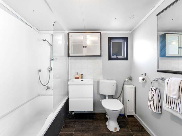 7 Lowther Street Whanganui Central_24