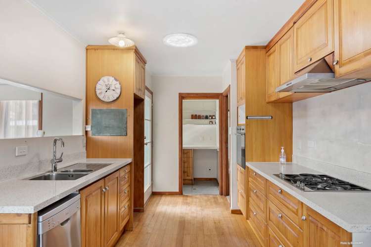 12 Serjeant Street Henderson_5