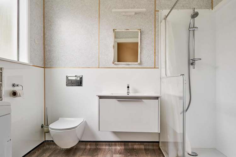 20 Mcfarlane Street Mount Victoria_16