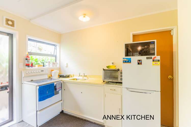 12 Matatua Road Raumati Beach_14