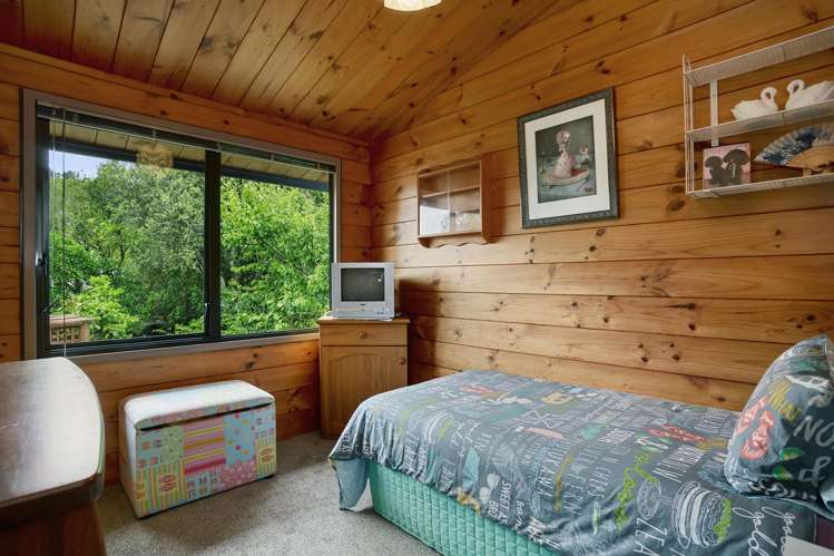 1 Ngahere Street Stokes Valley_14