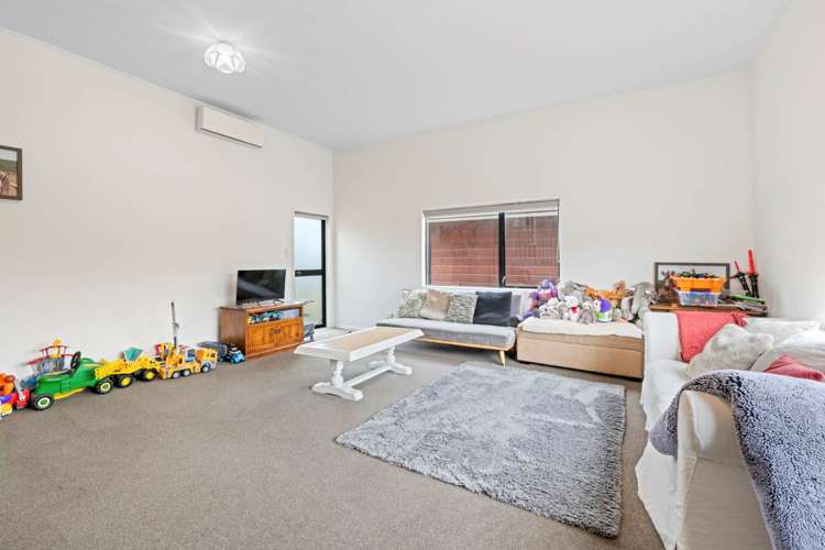18 Thorburn Avenue Red Beach_9