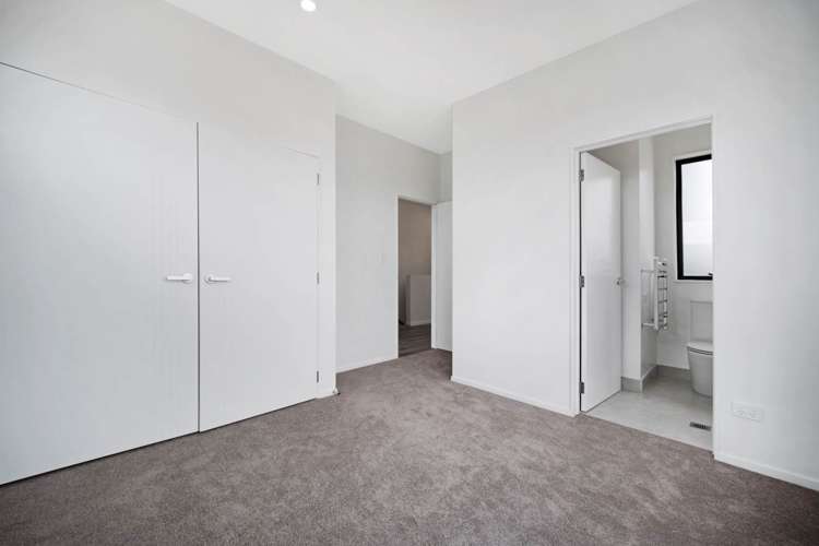 5/233 Great North Road Henderson_3