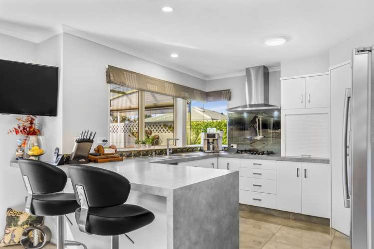 9 Newport Key Papamoa_11