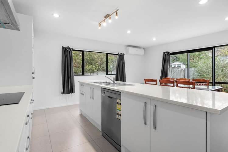 27a Keegan Drive Massey_1