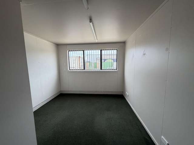 4/7 Wakefield Street Onekawa_1