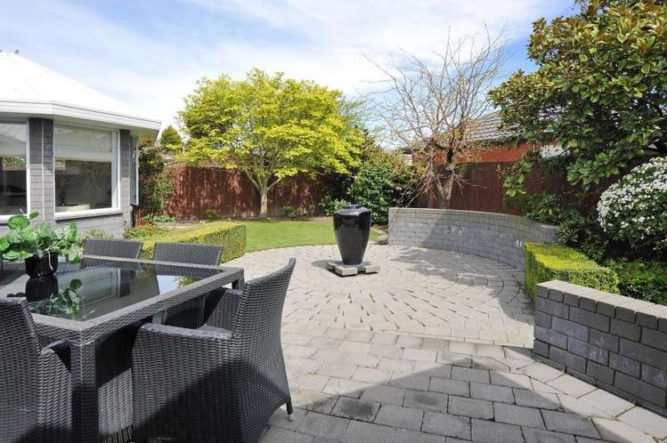 6 Kumai Place Sockburn_19