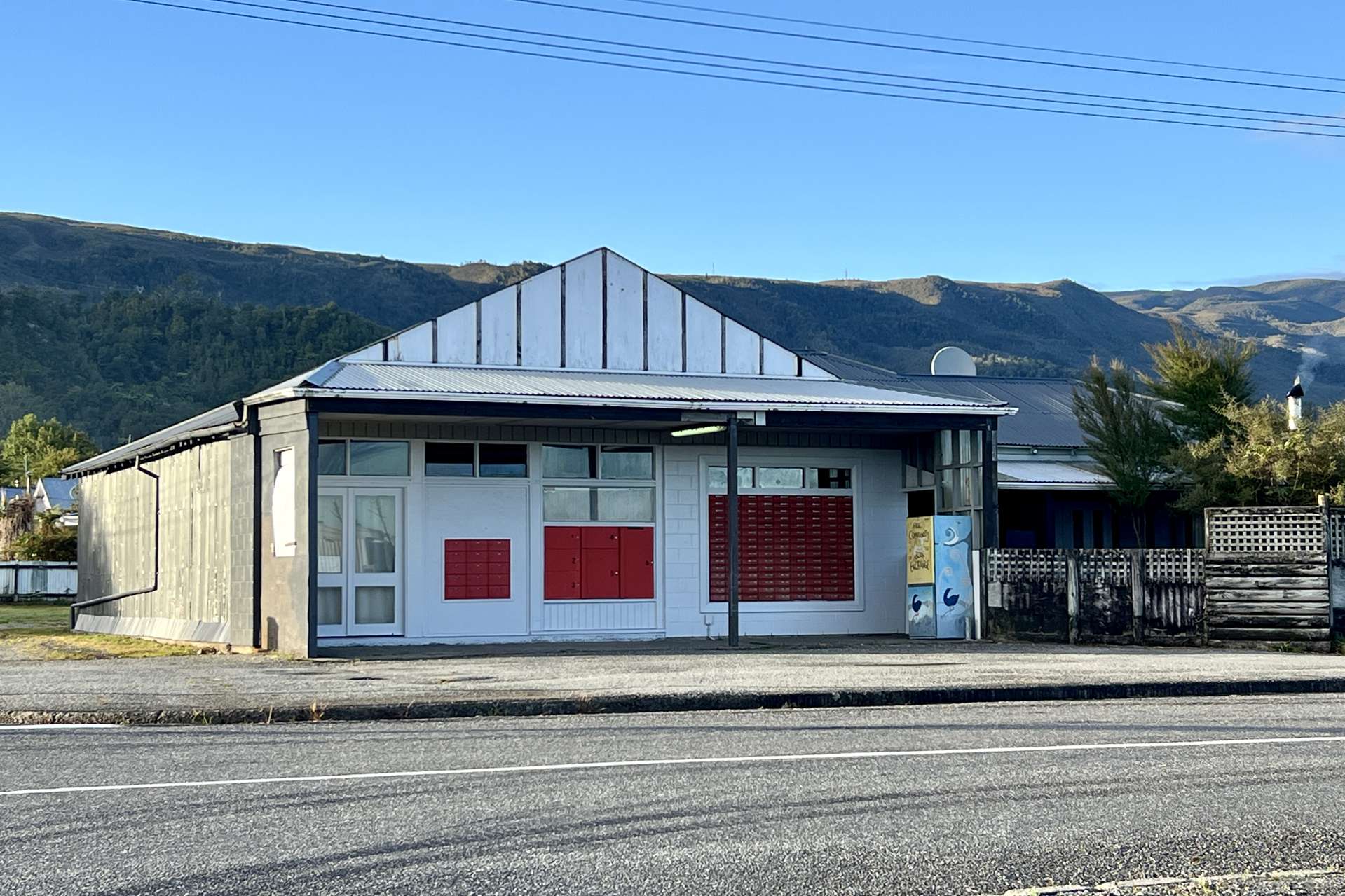 56 McGill Street Waimangaroa_0