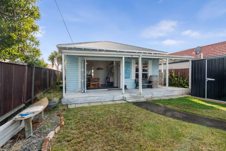 38 Pacific Road North New Brighton_18